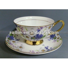 Une tasse à thé et une soupe en porcelaine chinoise de bonne qualité